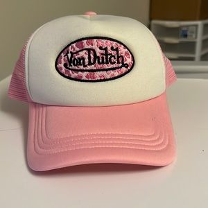 Von Dutch hat